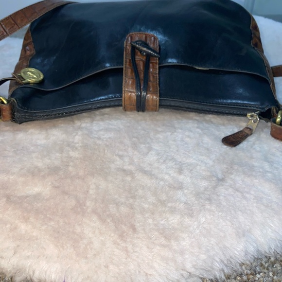 Vintage Brahmin crossbody - Picture 6 of 10